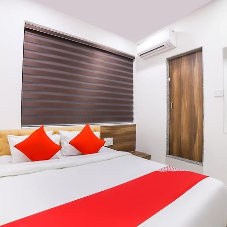 OYO Flagship 47564 Hotel Gallops Sarkhej Exterior foto